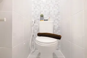 Basic Look Studio (No Kitchen) Apartment Tokyo Riverside Pik 2 - Bathroom