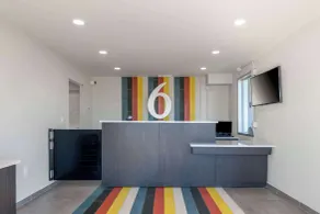 Motel 6-Commerce, GA - Hall