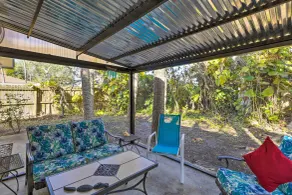 Cape Canaveral Cottage w/ Hot Tub: Walk to Beach - Interiör