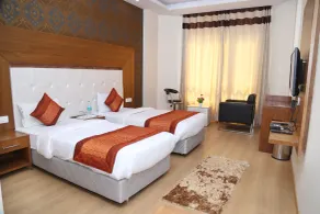 Qcent Gurgaon by Pacific Inn - Camera