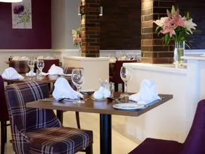 The Crown Hotel - Restaurant