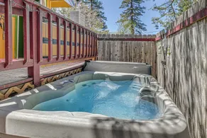 Walk to Dtwn Cloudcroft! Cozy Mtn Cabin w/ Hot Tub - Interior