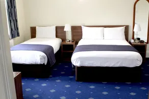 Discovery Inn - Leeds - Room