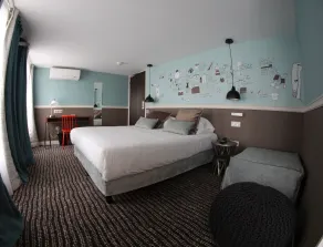 Hôtel des Trois Poussins - Chambre