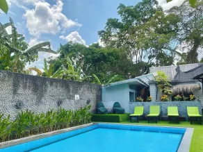 The Jungle Hostel Canggu - Piscina
