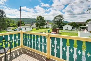 Walk to Town: Charming Unit w/ Balcony in Bedford! - Innenbereich