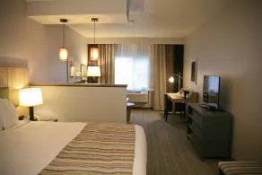 Country Inn & Suites by Radisson, Prineville, OR - Room