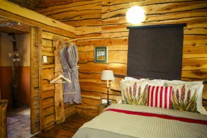 Riverside Guest Lodge - Habitación