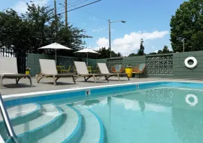 Colony House Motor Lodge - Pool
