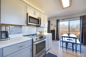 2 Mi to Dtwn Fulton: 'meadowlark' Home w/ Deck! - Interiör