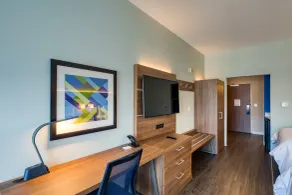 Holiday Inn Express & Suites - Charlotte - South End by IHG - Room