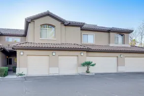 Golf Course Views! Relaxing & Convenient Mesa Unit - Innenbereich