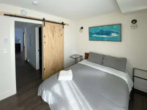 Calming 1bedroom Units With Balcony And City View - Room