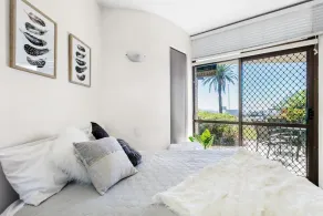 Shandelle Apartments - Room