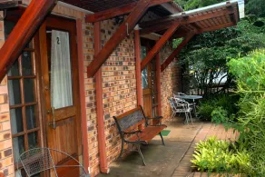 Selati 103 Guest Cottages - Zimmer