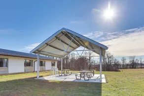 Walk to Oakland City University: Modern Apartment! - Innenbereich