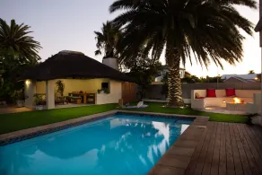 Saffron House Guesthouse - Outdoor pool