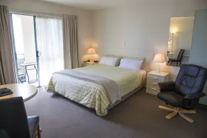 Westport Spa Motel - Room