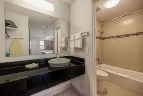 Studio 6 Fort Worth, TX - Stockyards East - Salle de bain