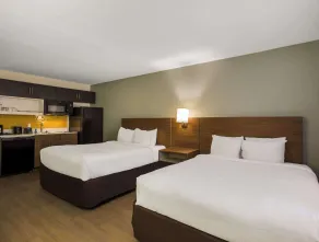 MainStay Suites Savannah Midtown - Quarto