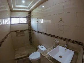 Nice Property Near Sjo Airport Costa Ric - Badezimmer