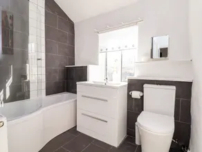 Wharf Cottage - Bathroom