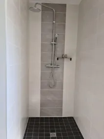 Bleu Outremer - Bathroom