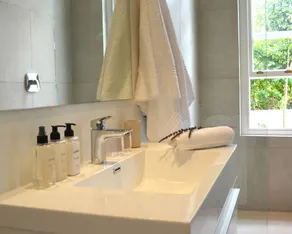 Thirty On Grace - Bagno