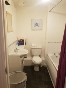 Livingston Business and Contractor Apartment - Badrum