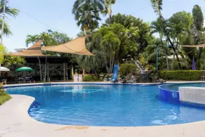 The Ritz Hotel at Garden Oases - Piscine