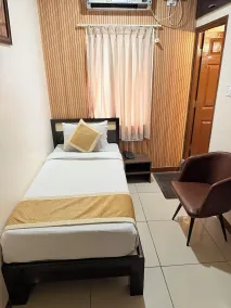 Trishul Inn - Quarto