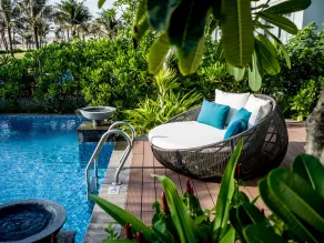 Meliá Vinpearl Cam Ranh Beach Resort - Pool
