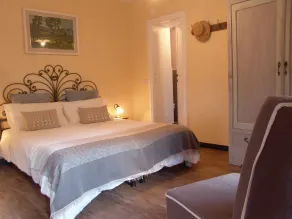 Villanova Apartments - Nature & Wellness - Room
