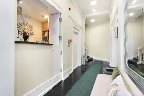 BeiRoom Hyde Park Apartments - Interior entrance