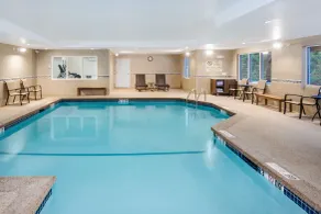 Holiday Inn Express & Suites Tilton by IHG - Piscine