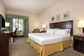 Holiday Inn Express Haskell-Wayne Area by IHG - Room