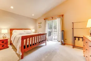 Home w/ Deck + Access to Tahoe Donner Amenities! - Interiör