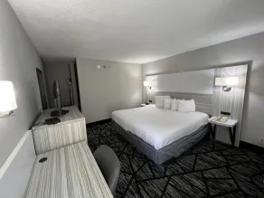 Baymont by Wyndham Peoria - Chambre
