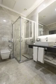 Park Inn by Radisson Ankara Cankaya - Bathroom