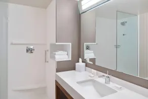 Courtyard by Marriott Albany Troy/Waterfront - Salle de bain
