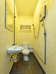OYO 89656 Melati Hotel Nilai - Badezimmer