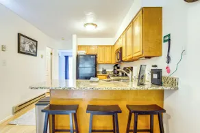 Chic Eden Condo w/ Pool Access < 5 Mi to Ski! - Interiør