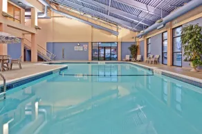 Holiday Inn Express & Suites Mississauga-Toronto Southwest by IHG - Pool