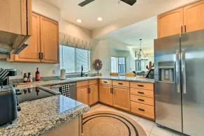 Pool Access: Mountain-View Condo in Fountain Hills - Innvendig