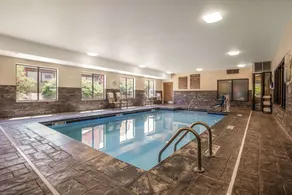 Comfort Inn La Porte - Pool