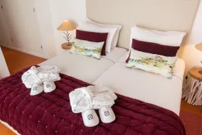 Amazing Homes & Villas - Casa das Pedras - Room
