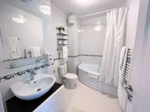 Red Hotel Riviera Suite&Lake - Bathroom