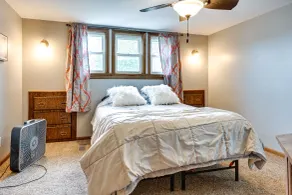 Grand Blanc Rental w/ Gas Grill & Private Yard - Chambre