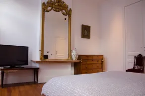 Albert Molière - Room
