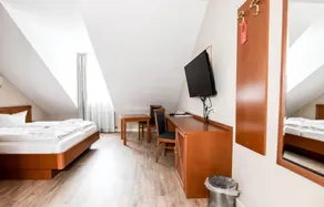 Hotel Blutenburg - Chambre